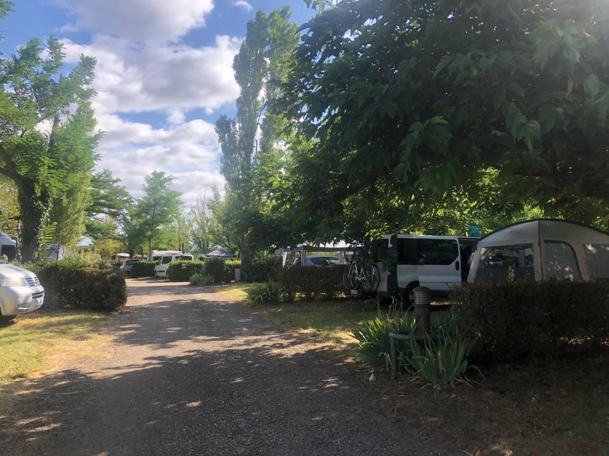 ז'יניאק Camping Paradis Family Les Rives De L'Herault מראה חיצוני תמונה