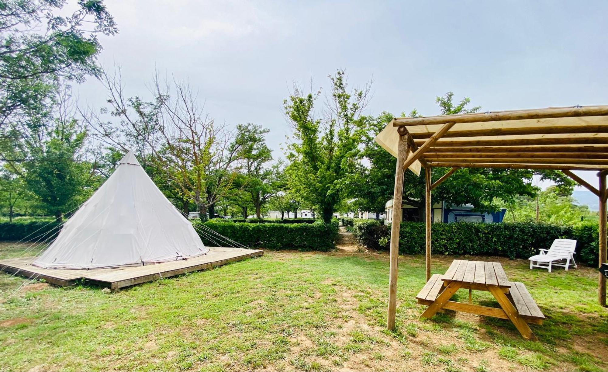 ז'יניאק Camping Paradis Family Les Rives De L'Herault מראה חיצוני תמונה
