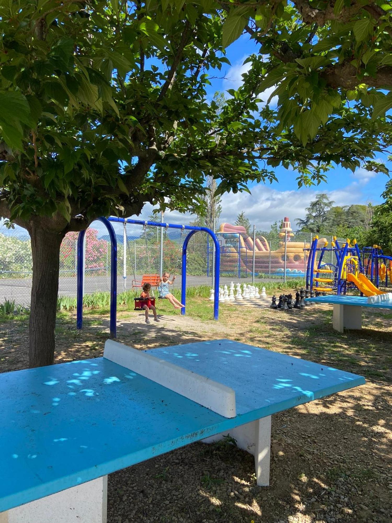 ז'יניאק Camping Paradis Family Les Rives De L'Herault מראה חיצוני תמונה