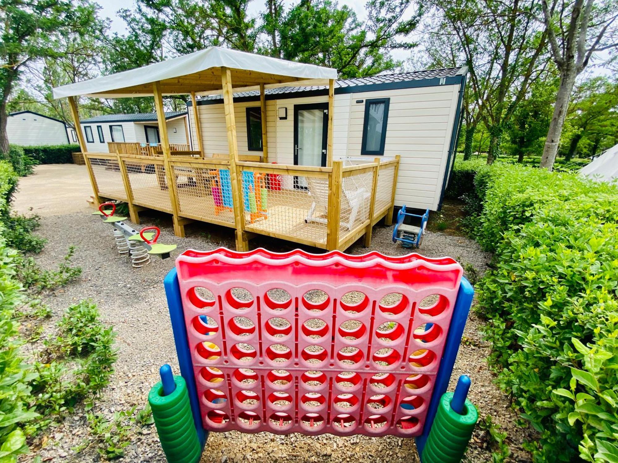 ז'יניאק Camping Paradis Family Les Rives De L'Herault מראה חיצוני תמונה