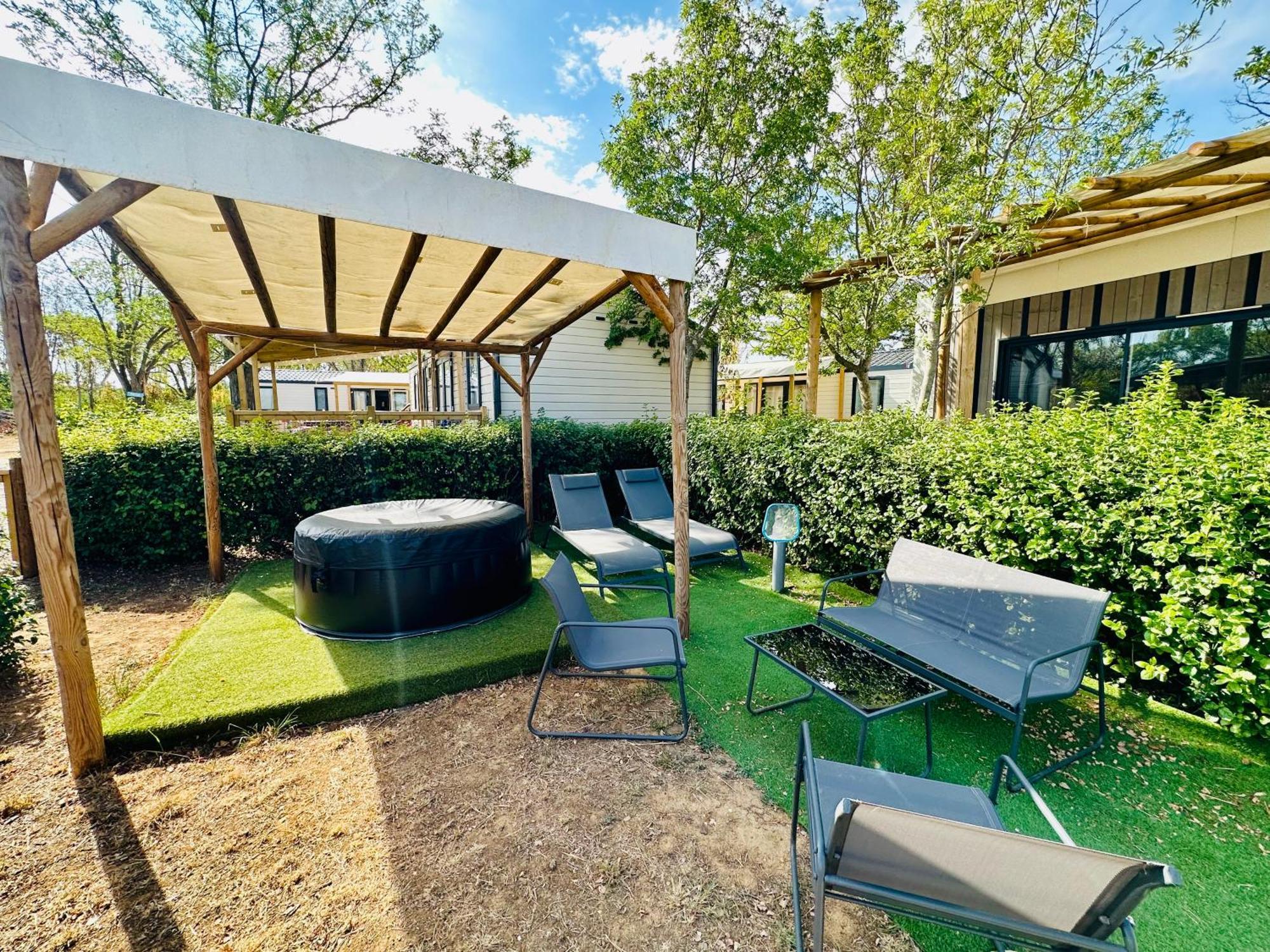 ז'יניאק Camping Paradis Family Les Rives De L'Herault מראה חיצוני תמונה